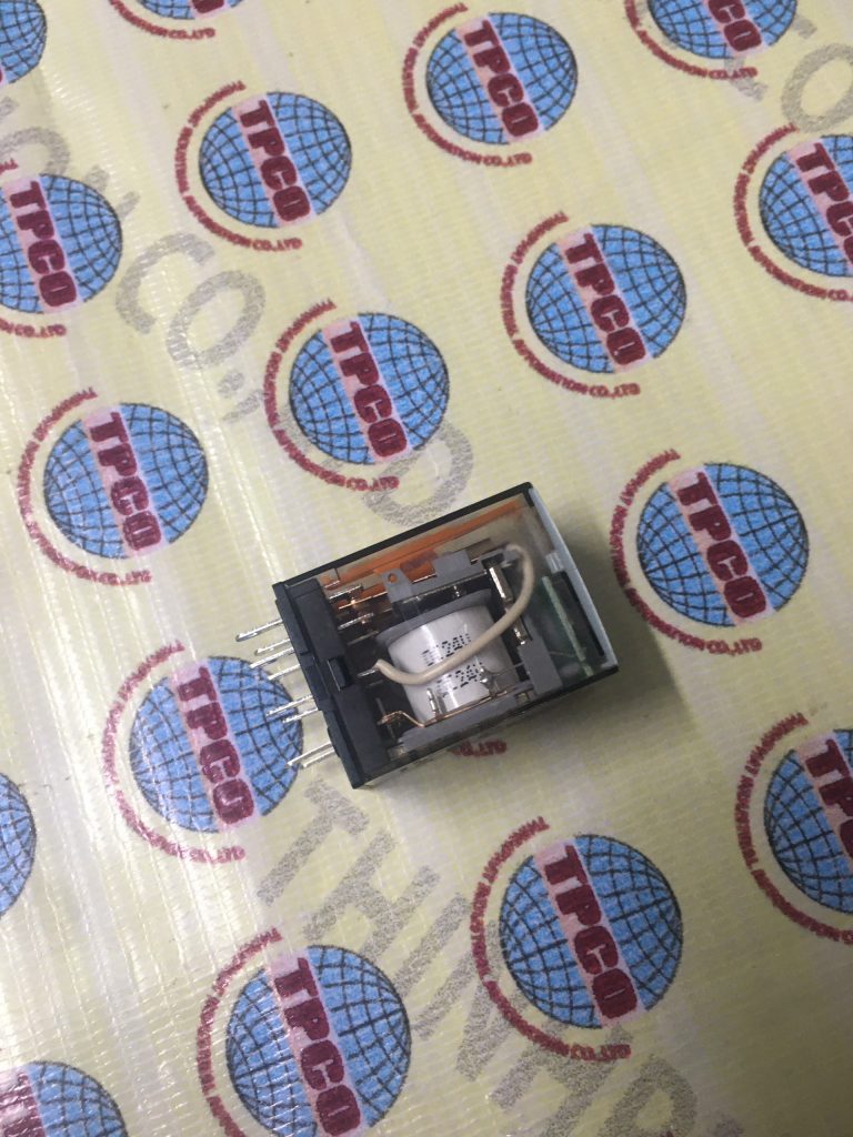 NUOVO 1PZ RELÈ Siemens APT SR2HL-A220 8A 8 pin 2 aperto 2 chiuso EUR 17 NUOVO 1PZ RELÈ Siemens APT SR2HL-A220 8A 8 pin 2 aperto 2 chiuso EUR 17